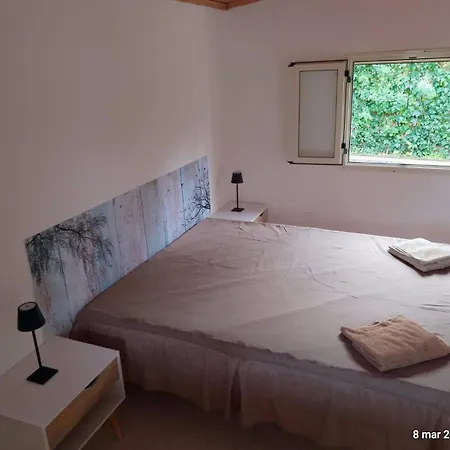 Nina's House, 4 Prázdninový dům