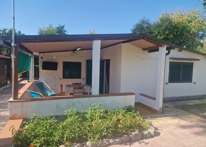 Nina's House, 4 Casa de Férias